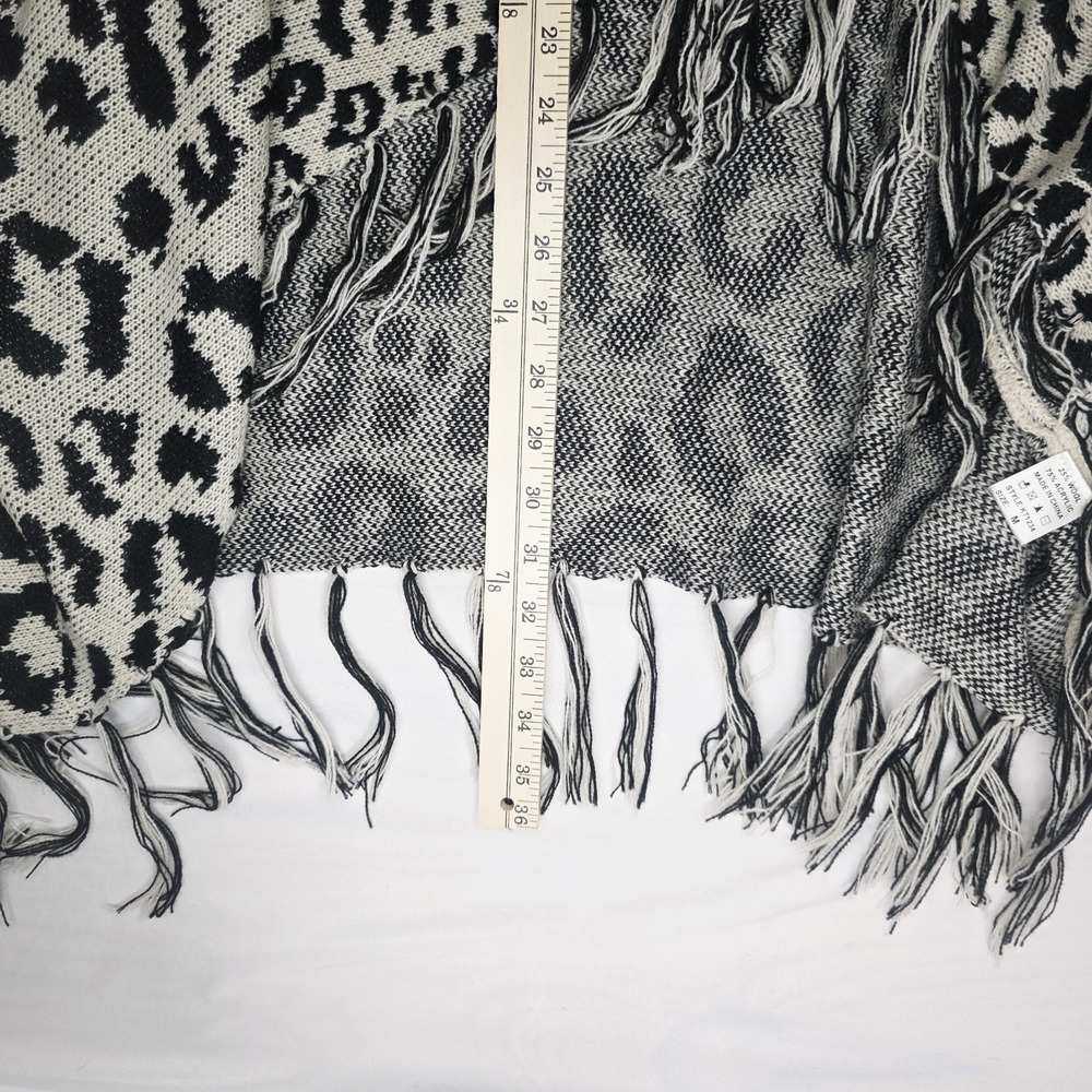 Fantastic Fawn Knit Sweater Medium Brown Leopard Animal Print Oversized Cardigan - Picture 3 of 5